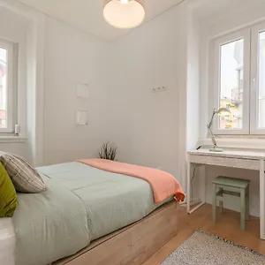 Charming For A Great In Apartment Lisbon