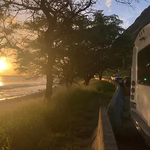 Oahu Camper Adventures Botel